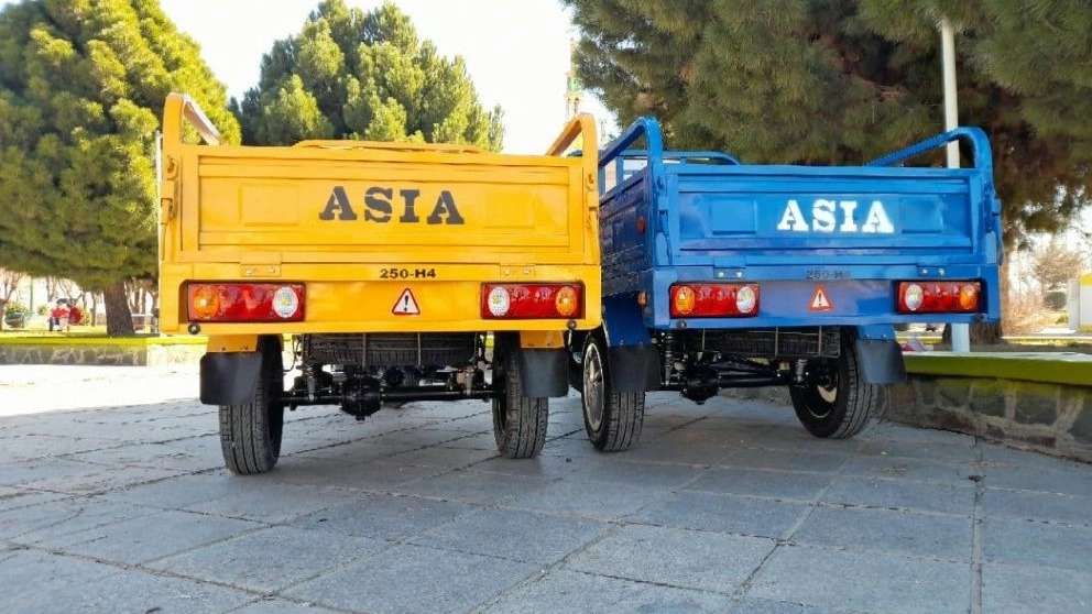Üç tekerlekli Asya motoru